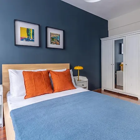 Spacious Flat W Balcony 3 Min To Bagdat Ave * اسطنبول